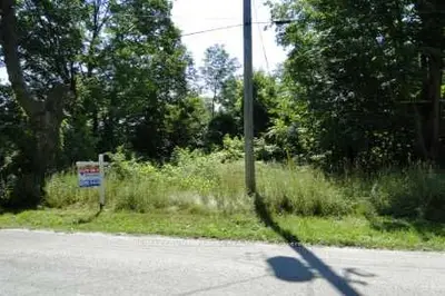 17 Richmond Street W, Kawartha Lakes, On K0m 2b0