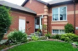 16 Flavelle Crescent, Kawartha Lakes, On K9v 6e2