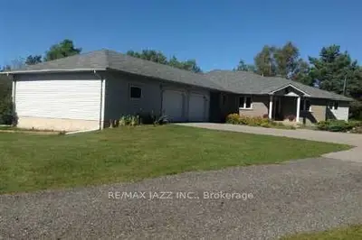 4200 Boundary Road, Kawartha Lakes, On L0a 1k0