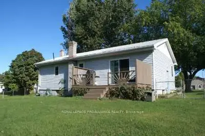 41 County Road 1, Prince Edward County, On K0k 2t0