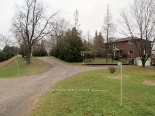 298-300 Sturgeon Road, Kawartha Lakes, On K0l 2w0