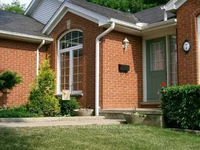 7 Woodside Drive, Tillsonburg, On N4g 5p9