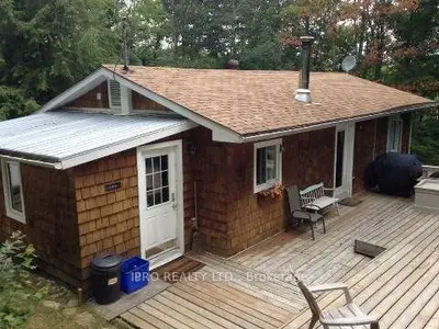 1035 Village Road 4 Road, Huntsville, On P0b 1p0