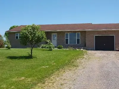 5605 Kavanagh Road, Elizabethtown-kitley, On K6v 5t5