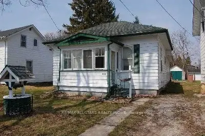 40 Melbourne Street W, Kawartha Lakes, On K9v 2s8