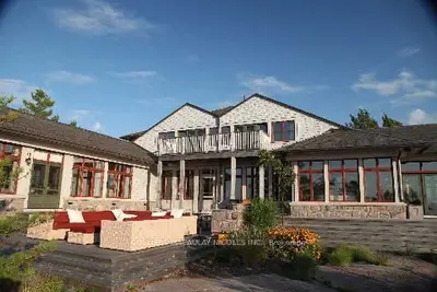 4 A393 Island Street, The Archipelago, On Xxx Xxx
