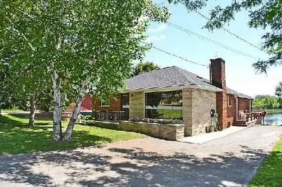 388 Dundas Street W, Greater Napanee, On K7r 2b7