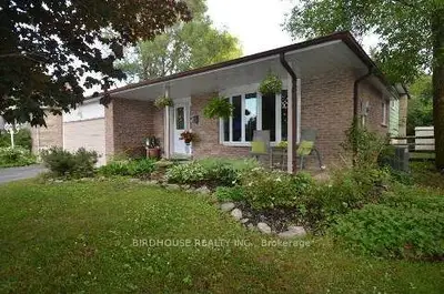 37 Applewood Crescent, Kawartha Lakes, On K9v 4w7
