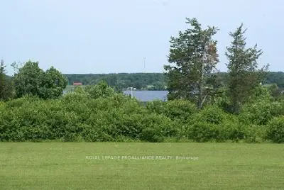 By 736 County Road 18, Prince Edward County, On K0k 1p0