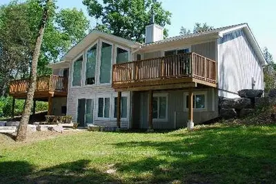 3131 County Road 7 Crescent, Prince Edward County, On K0k 2t0