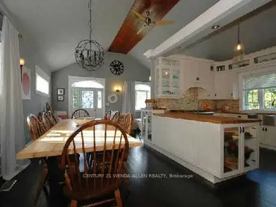 185 Mcclennan Street, Peterborough, On K9h 5h8