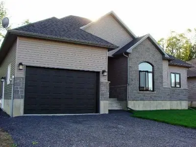 25 Abagail Crescent, South Stormont, On K0c 1p0