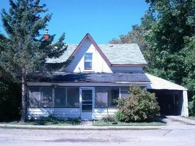 18 Murray Street, Kawartha Lakes, On K0m 1n0