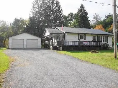 38 Airport Road, Addington Highlands, On K0h 2g0