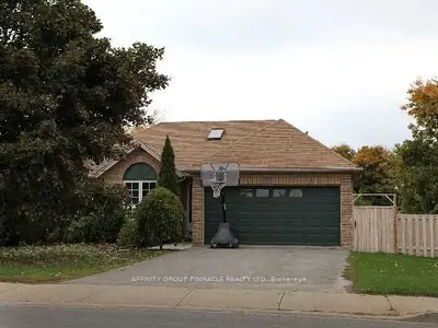 124 Angeline Street S, Kawartha Lakes, On K9v 3l6