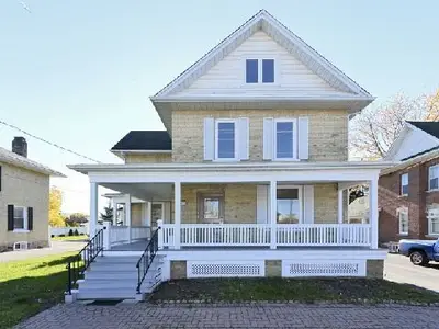 277 Kent Street W, Kawartha Lakes, On K9v 2z8