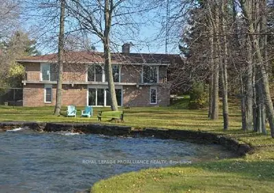 356 County Road 7, Prince Edward County, On K0k 2t0
