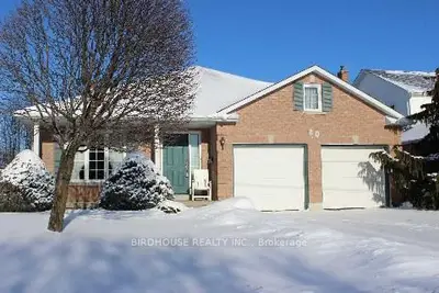 20 Walker Street, Kawartha Lakes, On K9v 6c2