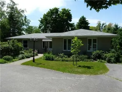1950 County Road 12 Road, Prince Edward County, On K0k 2t0
