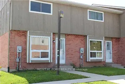 390 Springbank Avenue, Woodstock, On M4t 1l6