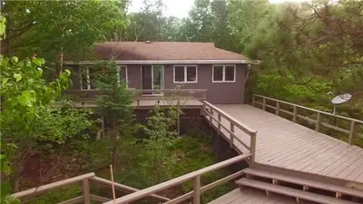 824 Mackie Bay, Addington Highlands, On K0l 1w0