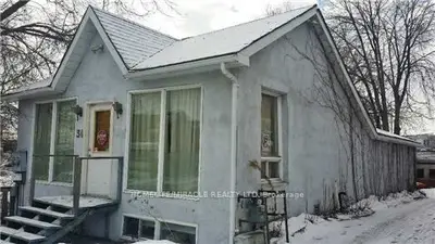 Detached in Barrie