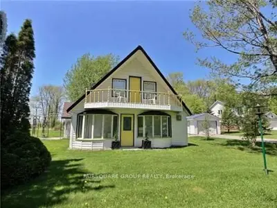 126 Parkview Road, Prince Edward County, On K0k 1c0