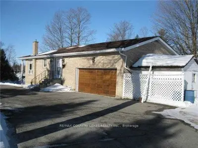 71 Portage Road, Kawartha Lakes, On K0m 2t0