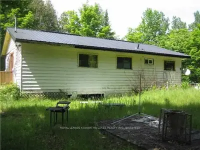1627 Galway Road, Trent Lakes, On K0m 2a0