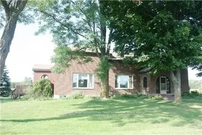 20354 Loyalist Parkway, Prince Edward County, On K0k 1t0