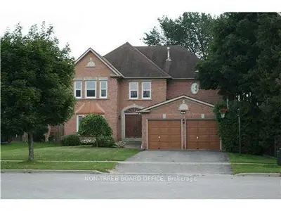 Detached in Barrie