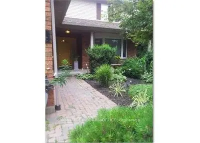 324 Oxford Avenue, Ingersoll, On N5c 3h6