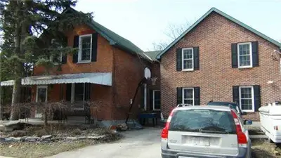 192 Wolsely Street E, Peterborough, On K9k 4z4