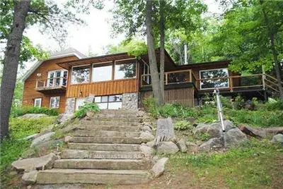 810&812 Northey's Bay Road, North Kawartha, On K0l 3e0