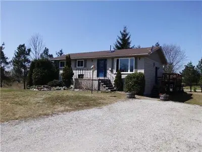 Detached in Georgian Bluffs