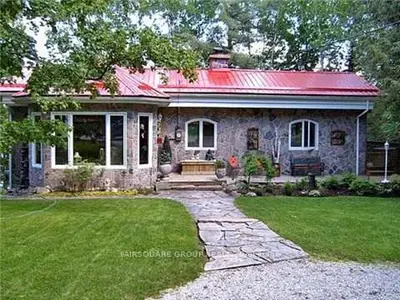 1064 Elk Drive, Dysart Et Al, On K0m 1m0