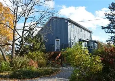 819 Chuckery Hill Road, Prince Edward County, On K0k 2t0