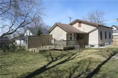 87 Queen Street, Kawartha Lakes, On K9v 1g5
