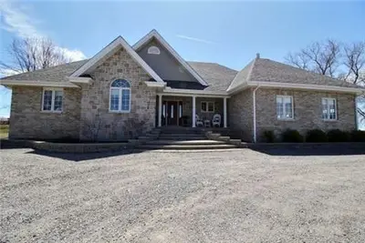 442 Meadowview Road, Kawartha Lakes, On K0l 2w0