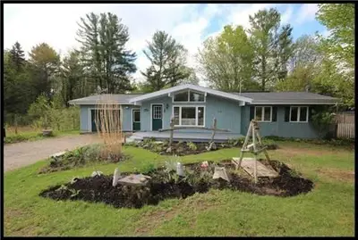 10 Mcleish Drive, Kawartha Lakes, On L0k 1w0