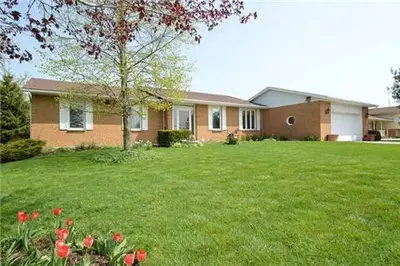 Detached in Georgian Bluffs