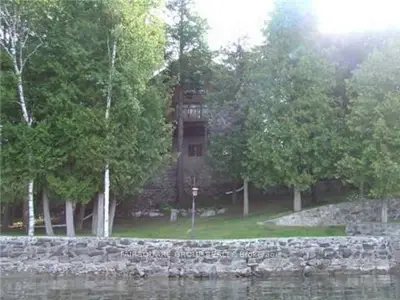 801 Island 8 Road, Trent Lakes, On K0m 2a0
