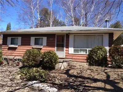 705 Third Avenue S, South Bruce Peninsula, On N0h 2g0