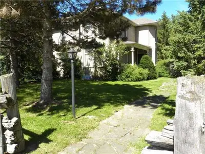 222 Victoria Avenue N, Kawartha Lakes, On K9v 4h1
