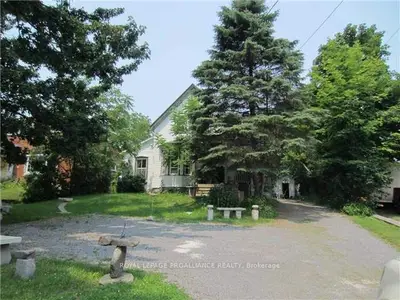 230 Main Street, Prince Edward County, On K0k 1g0