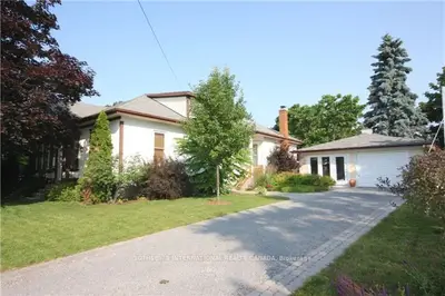 324 Main Street, Prince Edward County, On K0k 1g0