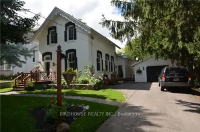 18 Colborne Street W, Kawartha Lakes, On K9v 3s8