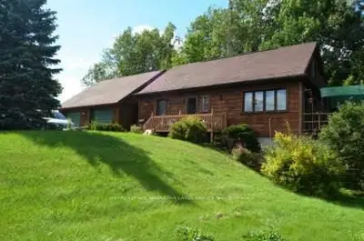 8 Kagawong Road, Kawartha Lakes, On K0m 1g0