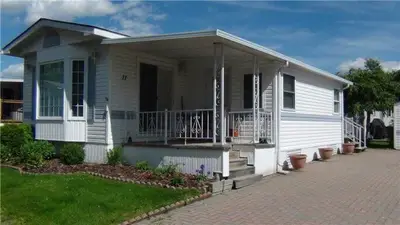 100 Old Bridge Road 11 Fir, Otonabee-south Monaghan, On K9j 6y3