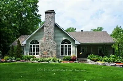 825 Quaker Road, Kawartha Lakes, On K0m 2m0